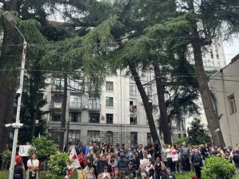 Біля парламенту Грузії проходить акція протесту проти закону «про іноагентів»