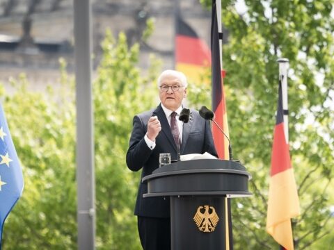 Російська загроза не зникне сама собою - Штайнмаєр