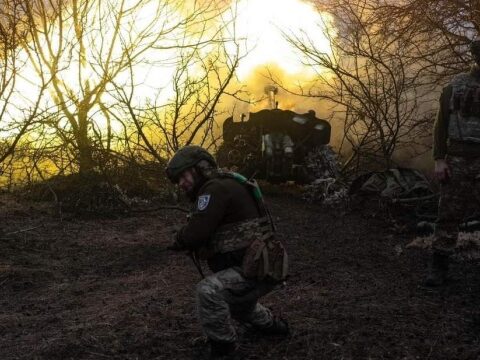 Генштаб: Росіяни продовжують наступати, за добу на фронті - 112 бойових зіткнень