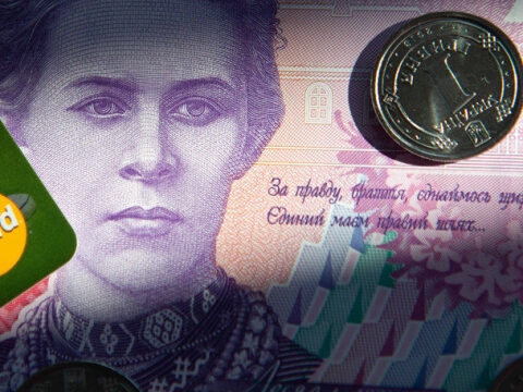 Що таке «дропи» та чому проти них повстав Нацбанк