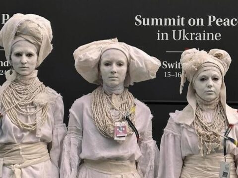 На Саміті миру показали фрагмент вистави «Конотопська відьма»