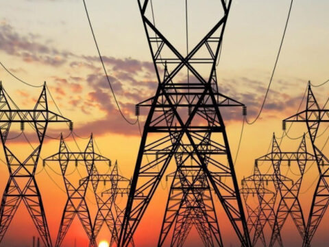 У восьми областях через пошкодження об’єктів генерації - аварійні відключення світла