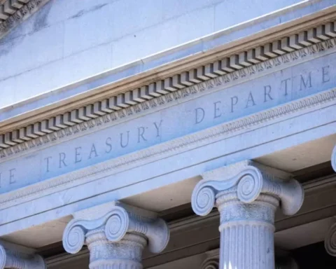 Агентство Moody’s знизило кредитний рейтинг США, який не змінювався з 1919 року