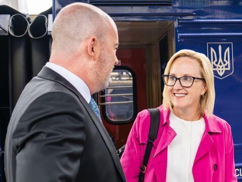 Тимчасова повірена у справах США Девіс прибула до Києва