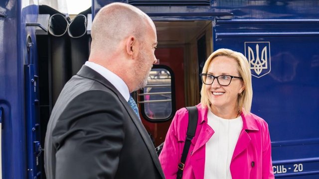 Тимчасова повірена у справах США Девіс прибула до Києва