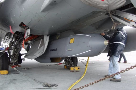 США вперше за 17 років розмістили бомби B61-12 у Великій Британії