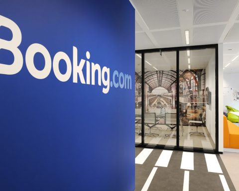 Booking.com під вогнем критики за відсутність захисту клієнтів