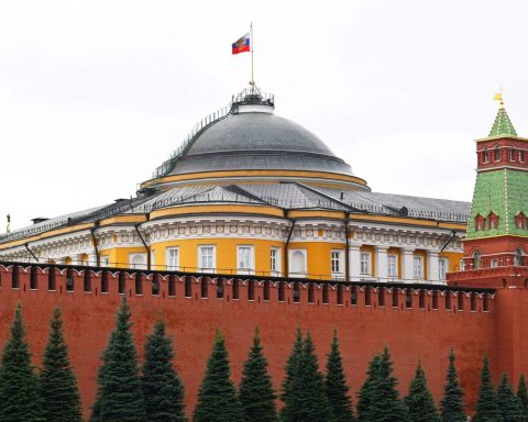 Москва заявляє про «червону лінію» у випадку розміщення військ НАТО в Україні