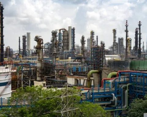 Енергоресурси з Росії постачаються до ЄС, незважаючи на санкції