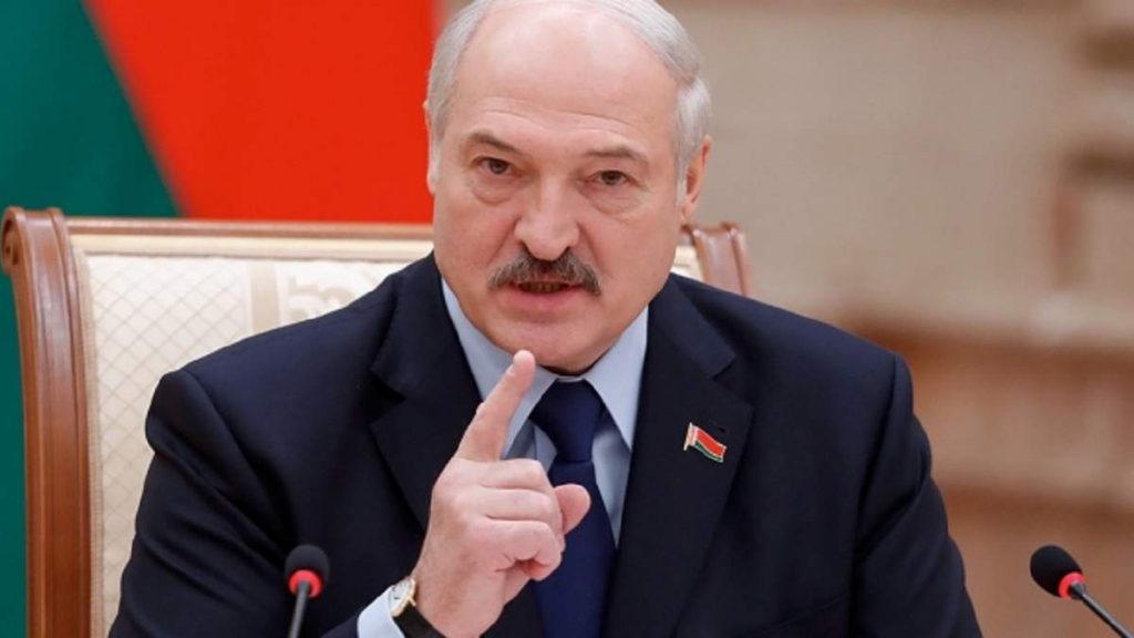 Лукашенко заявив, що Білорусь готується тільки до оборони у разі загрози