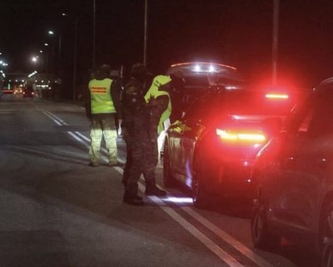 Польща відновила прикордонний перехід з Білоруссю після двотижневого закриття