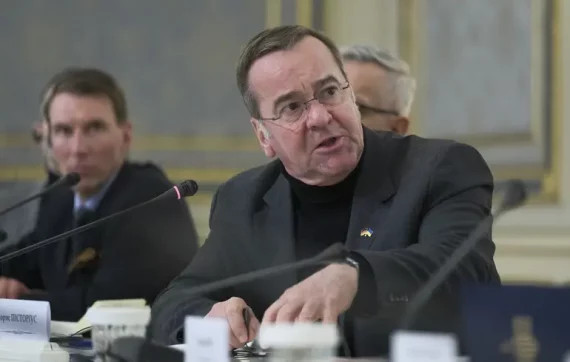 Російські літаки небезпечно зблизились з німецьким фрегатом у Балтійському морі