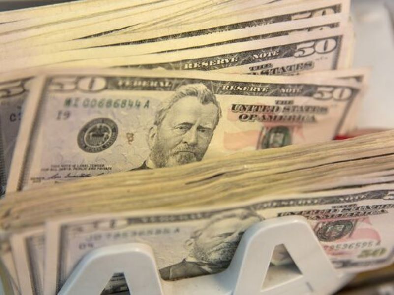 Аудит виявив переплату сотень мільйонів на закупівлю зброї в Україні