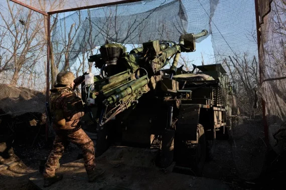 Греція підготувала для України оборонний пакет на €199 млн з важкою артилерією