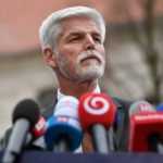 Президент Чехії попереджає про негативні наслідки згортання ініціативи з боєприпасами