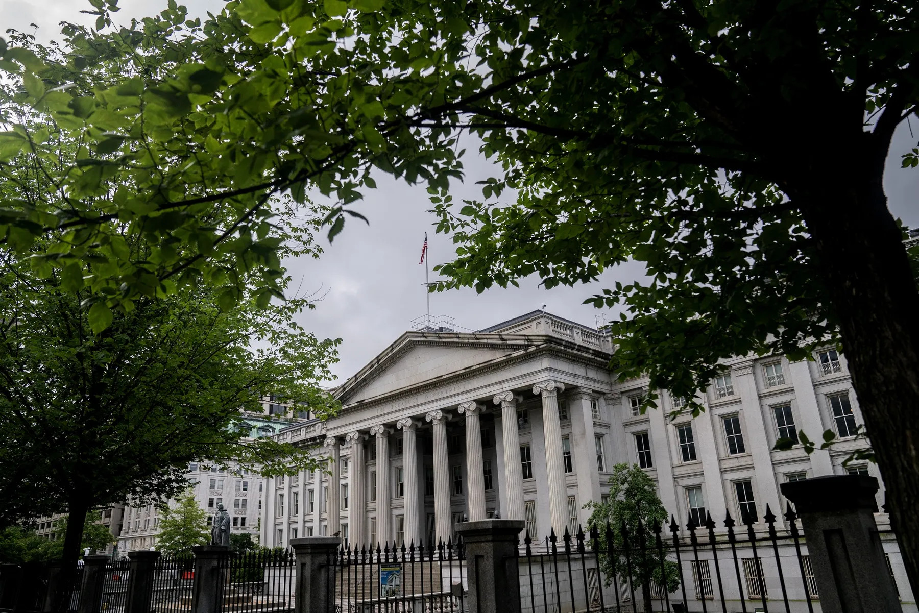 Сенат США підтримав скасування тарифів Трампа без юридичних наслідків