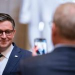 Спікер Джонсон попередив про можливий рекордно тривалий шатдаун у США
