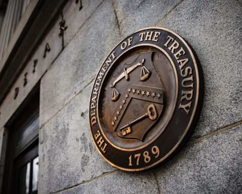США запровадили санкції проти «Роснафти» та «Лукойлу»