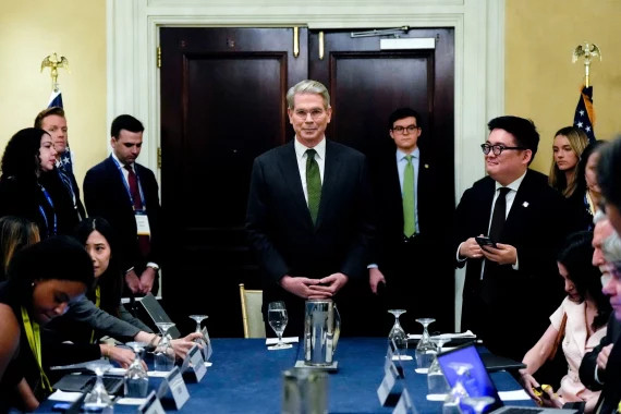 Зустріч Трампа з Сі Цзіньпіном залишається на порядку денному, заявив міністр фінансів США
