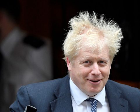 Борис Джонсон закликає передати заморожені російські активи Україні для підтримки перемоги