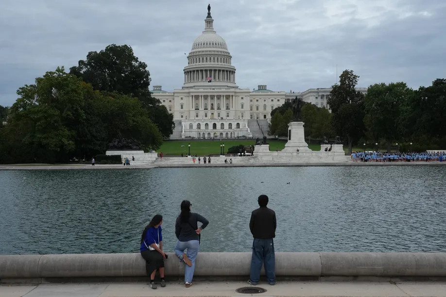 Дипломат попереджає про ризик скасування санкцій Трампа та їх слабкість