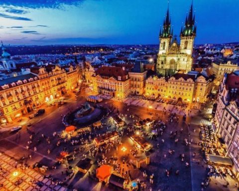 Бабіш оголосив про перегляд чеської ініціативи щодо боєприпасів для України