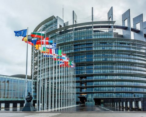 Повернення росіян до ПАРЄ: наслідки для України та необхідні кроки