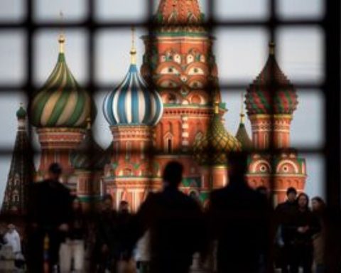 Україна запровадила санкції проти іноземних компаній, які постачають російський ВПК