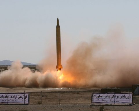 Іран посилює оборону та контроль через загрозу зіткнення зі США