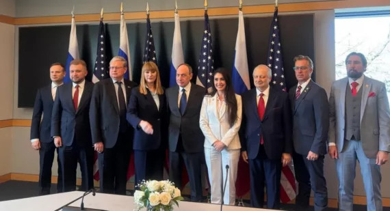 Візит російської делегації до Капітолію викликав політичну кризу у Вашингтоні