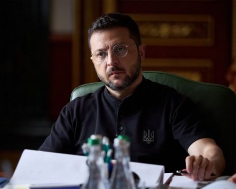 Зеленський анонсував кадрові рішення для посилення оборони України