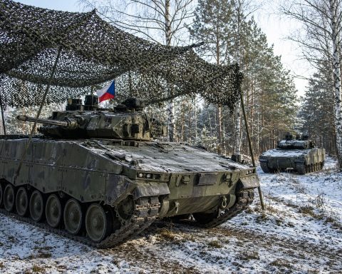 Чехія заявила про готовність направити дві механізовані бригади до країн Балтії у разі нападу Росії