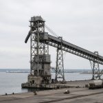 Порти півдня РФ майже зупинилися: Москва рахує ціну порятунку